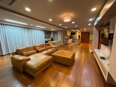 Property image 1 of 5