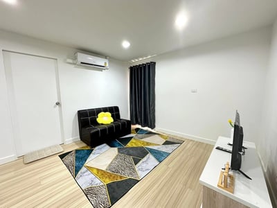 Property image 1 of 12