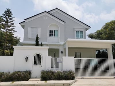 Property image 1 of 5