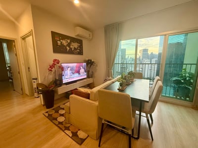 Property image 1 of 12