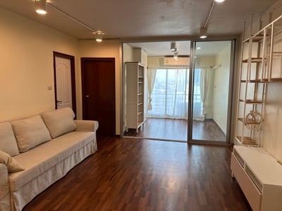 Property image 1 of 12