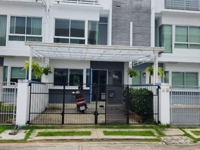 Property image 1 of 5