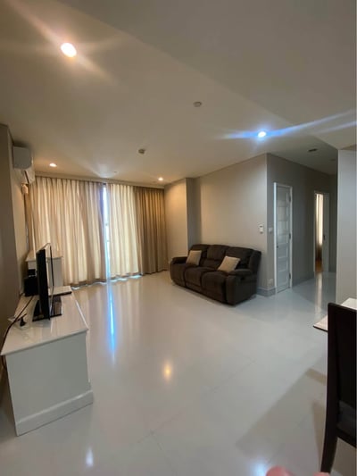 Property image 1 of 6