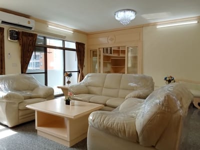 Property image 1 of 32