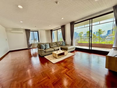 Property image 1 of 18