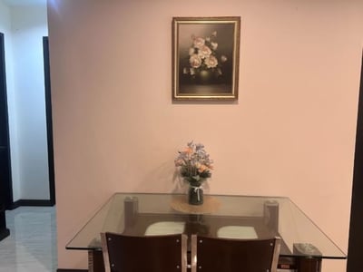 Property image 1 of 5