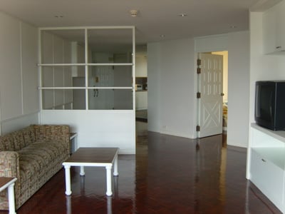 Property image 1 of 8