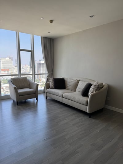 Property image 1 of 6