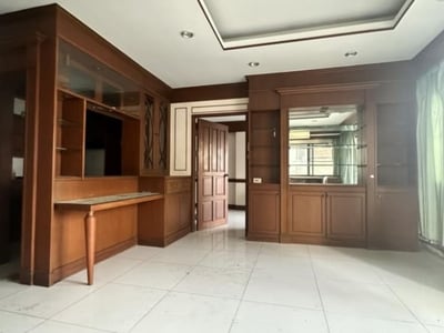 Property image 1 of 5