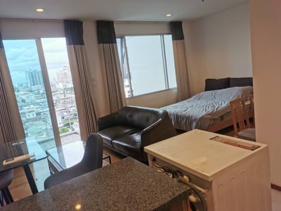 Property image 1 of 7