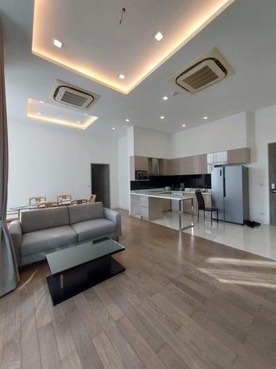 Property image 1 of 14