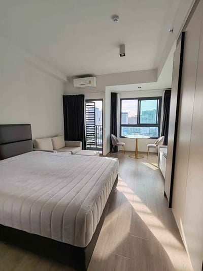 Property image 1 of 7