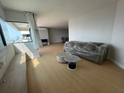 Property image 1 of 19