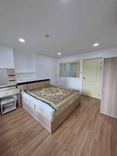 Property image 1 of 7
