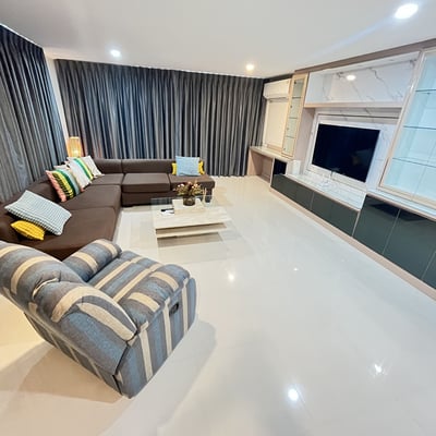 Property image 1 of 18