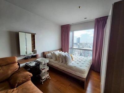Property image 1 of 7