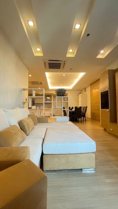 Property image 1 of 12