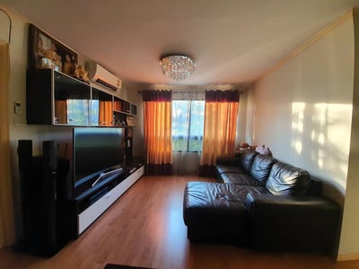 Property image 1 of 12