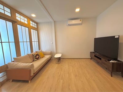 Property image 1 of 9