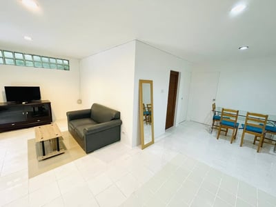 Property image 1 of 9