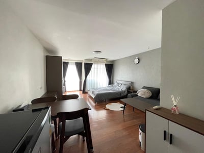 Property image 1 of 20