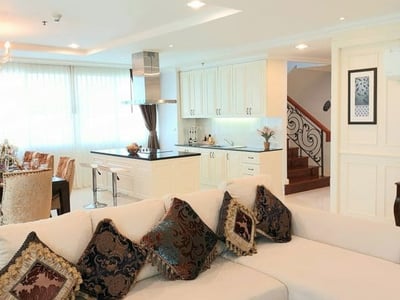 Property image 1 of 15