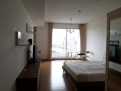 Property image 1 of 5