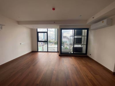 Property image 1 of 18