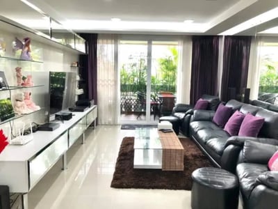 Property image 1 of 5