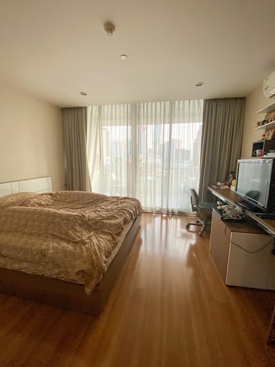 Property image 1 of 3