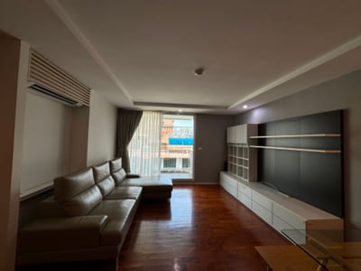 Property image 1 of 12