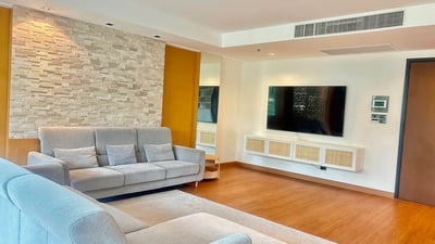 Property image 1 of 19