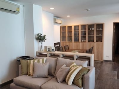 Property image 1 of 5