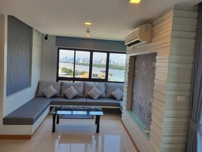 Property image 1 of 5