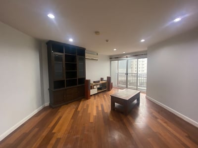 Property image 1 of 5