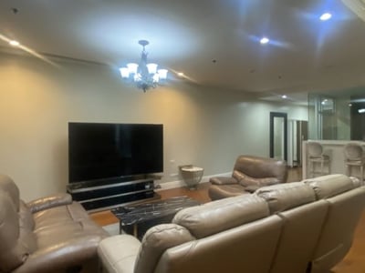 Property image 1 of 5