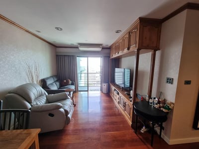 Property image 1 of 7
