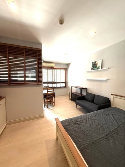 Property image 1 of 5