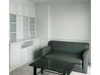 Property image 1 of 5