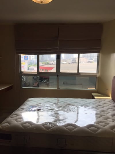 Property image 1 of 3