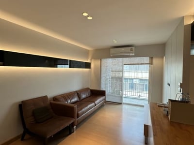 Property image 1 of 5