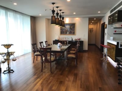 Property image 1 of 5