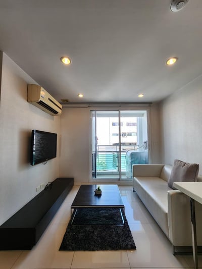 Property image 1 of 7