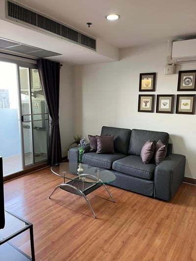 Property image 1 of 12