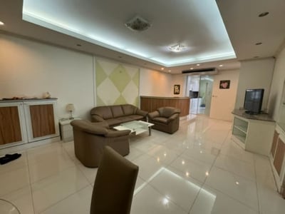 Property image 1 of 5