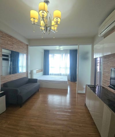 Property image 1 of 7