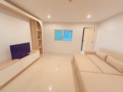 Property image 1 of 9