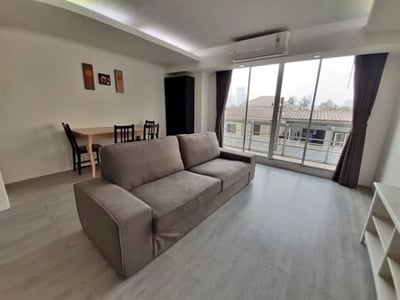 Property image 1 of 5