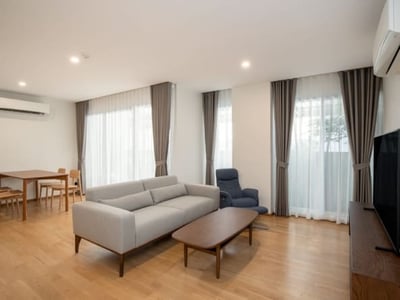 Property image 1 of 5
