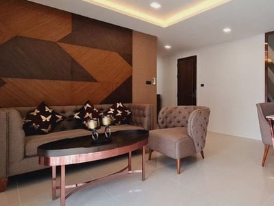 Property image 1 of 5